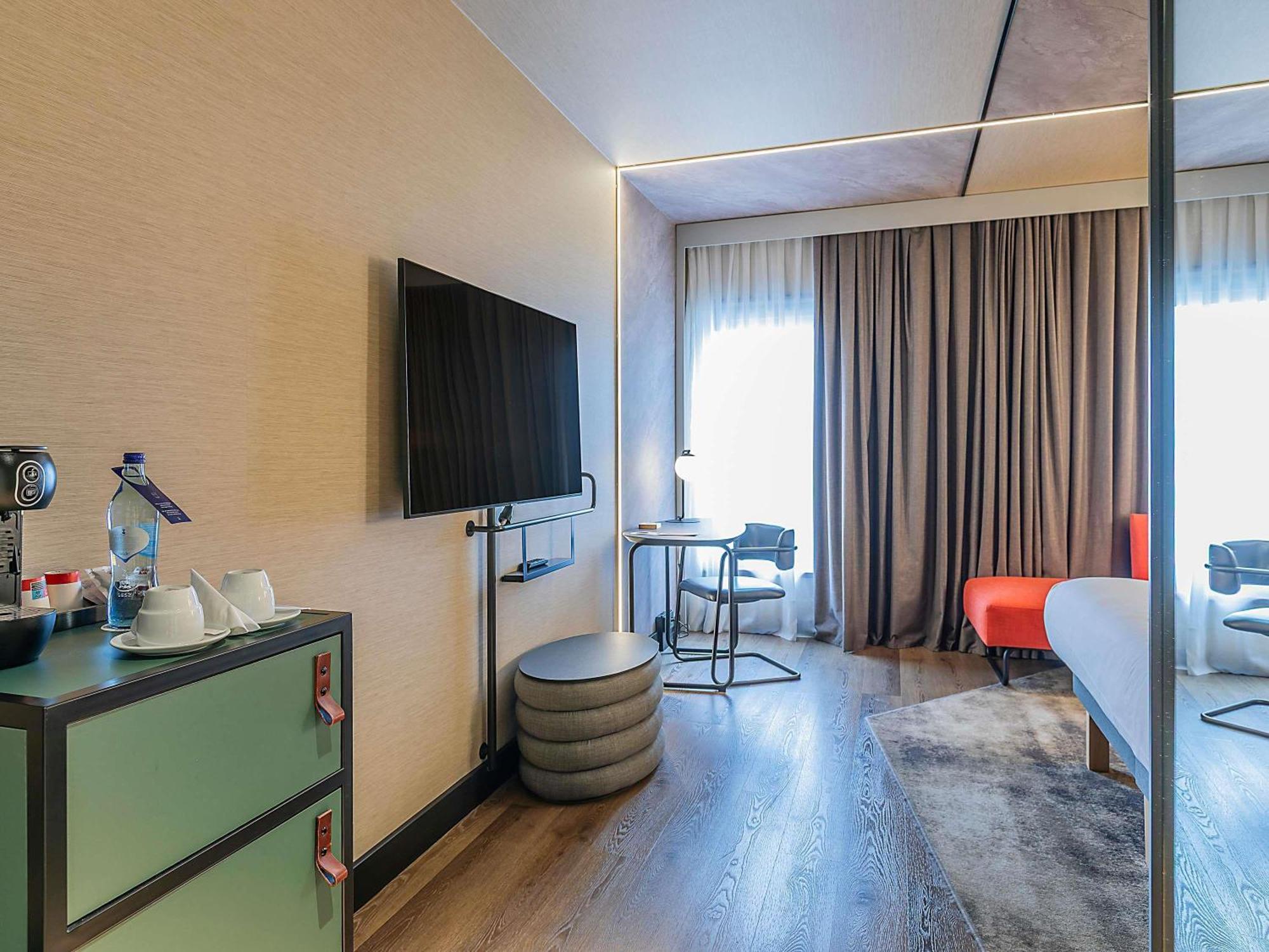 Novotel 4*